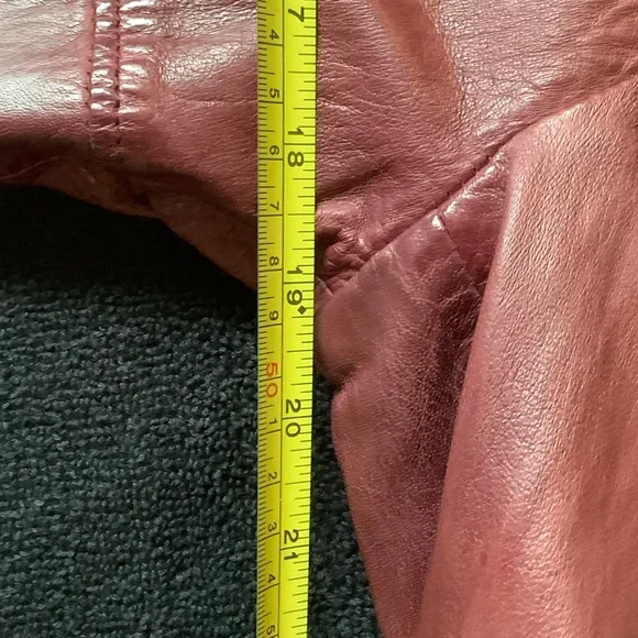 Hugo Boss - Picture 8 of 10